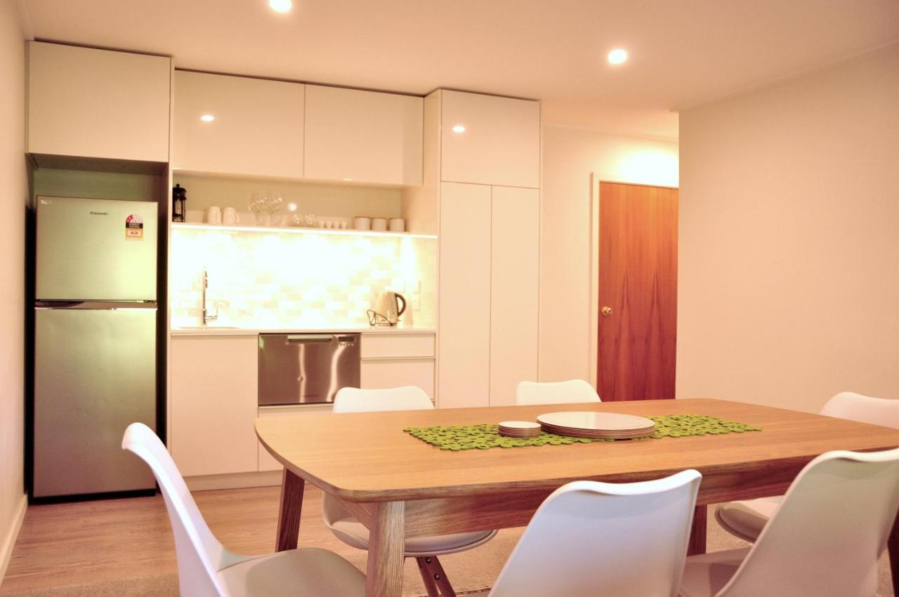 St James Apartments Queenstown Extérieur photo