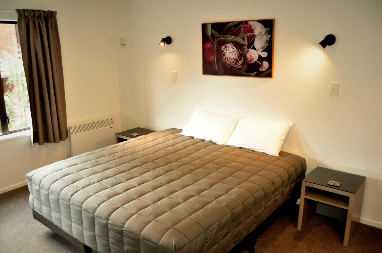 St James Apartments Queenstown Extérieur photo