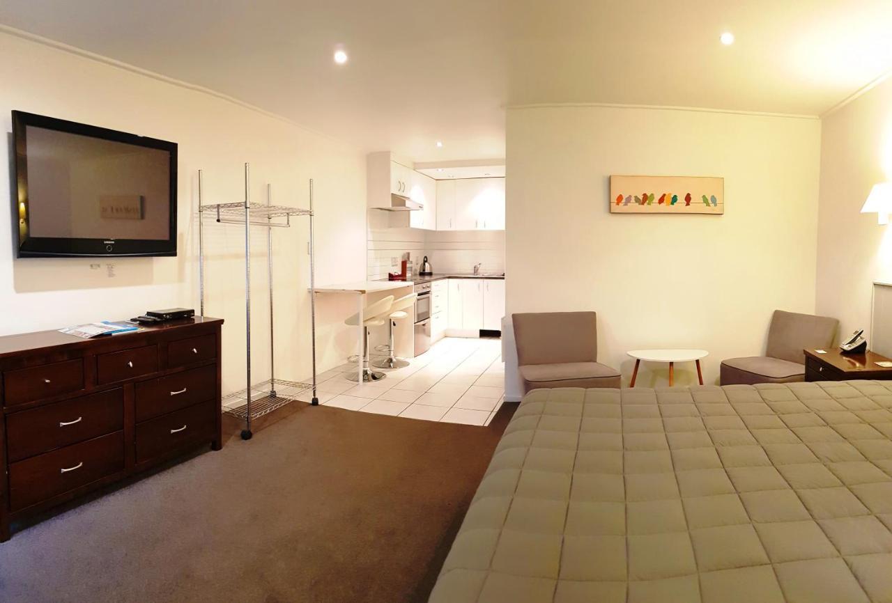 St James Apartments Queenstown Extérieur photo