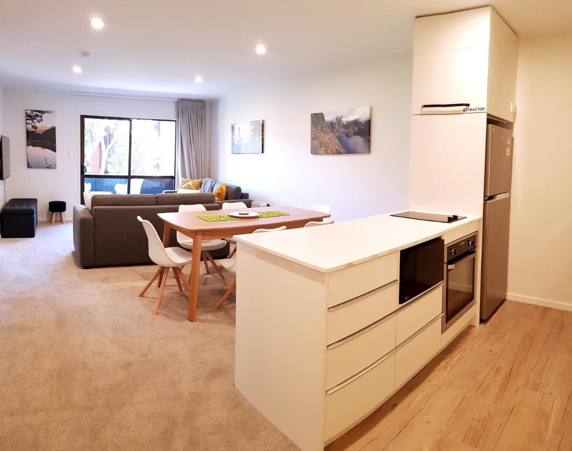 St James Apartments Queenstown Extérieur photo