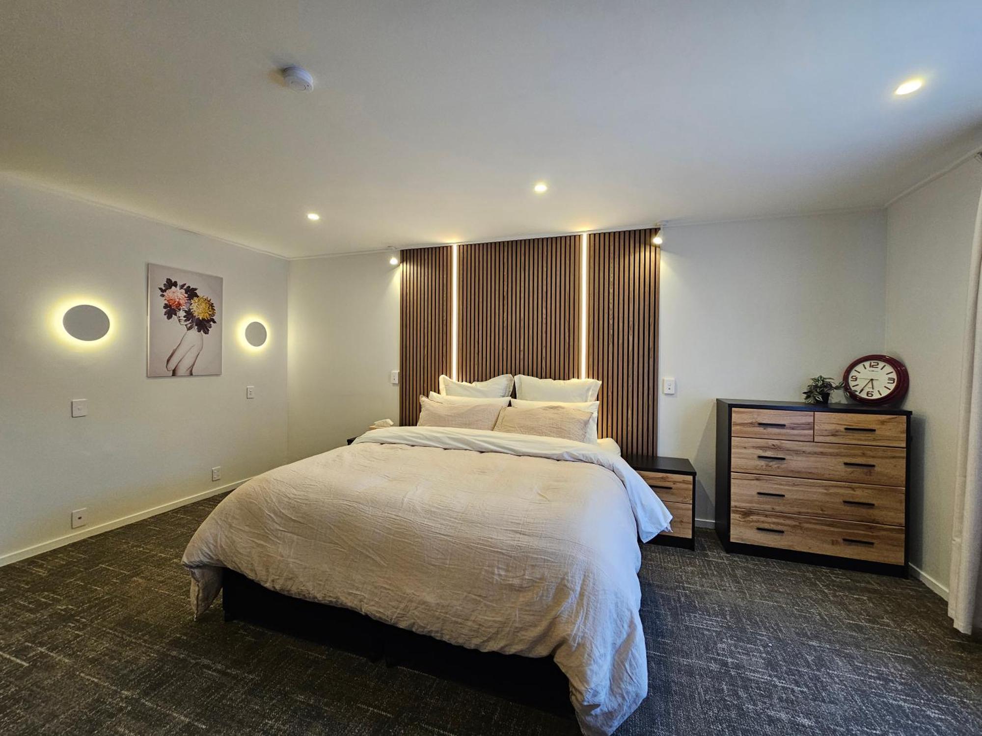 St James Apartments Queenstown Extérieur photo