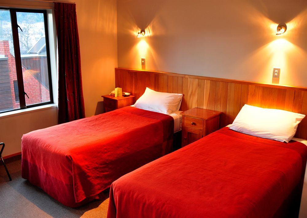 St James Apartments Queenstown Extérieur photo