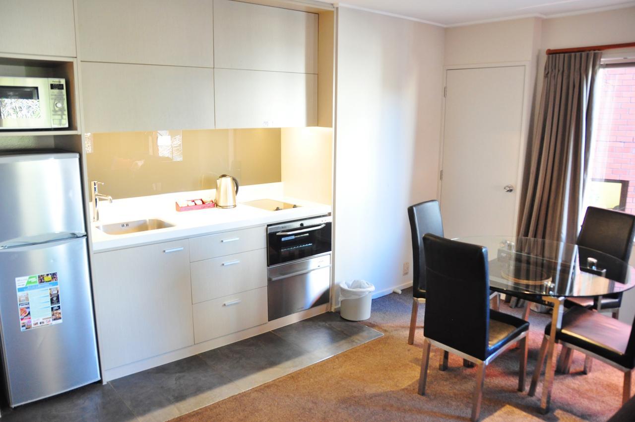St James Apartments Queenstown Extérieur photo